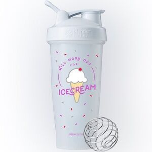 NWT Blender Bottle 28oz